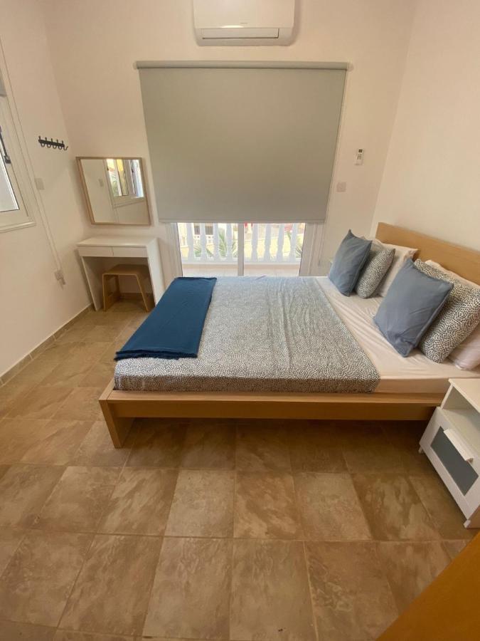 Villa Suncity Boutique Beachfront Ayia Napa Bagian luar foto