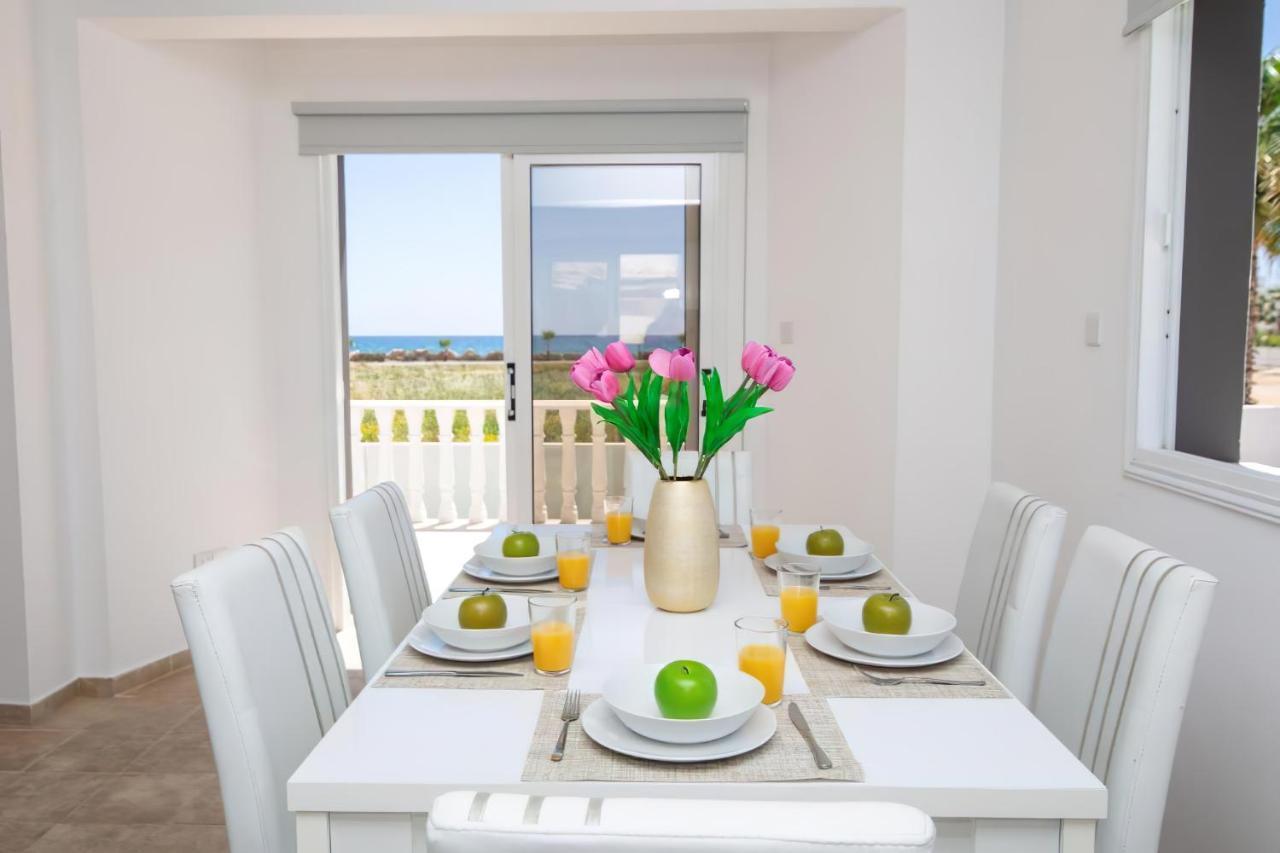 Villa Suncity Boutique Beachfront Ayia Napa Bagian luar foto
