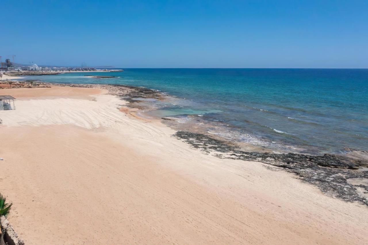 Villa Suncity Boutique Beachfront Ayia Napa Bagian luar foto