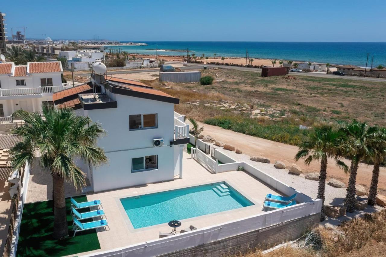 Villa Suncity Boutique Beachfront Ayia Napa Bagian luar foto
