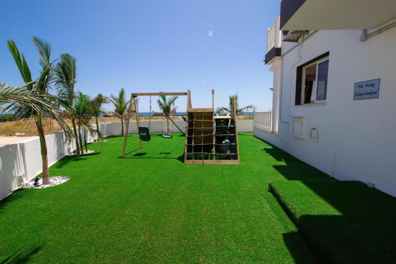 Villa Suncity Boutique Beachfront Ayia Napa Bagian luar foto