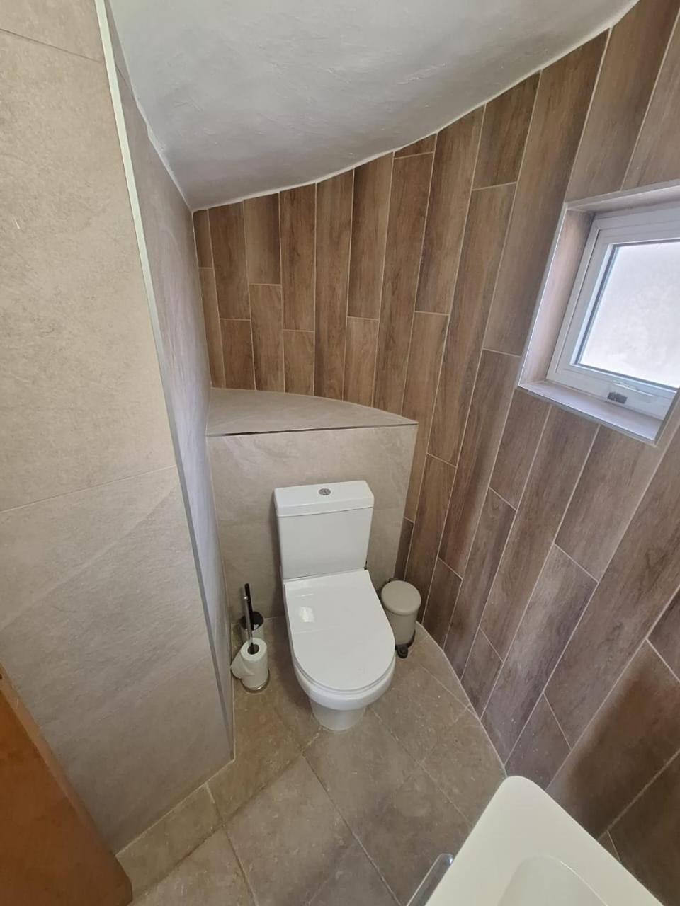 Villa Suncity Boutique Beachfront Ayia Napa Bagian luar foto