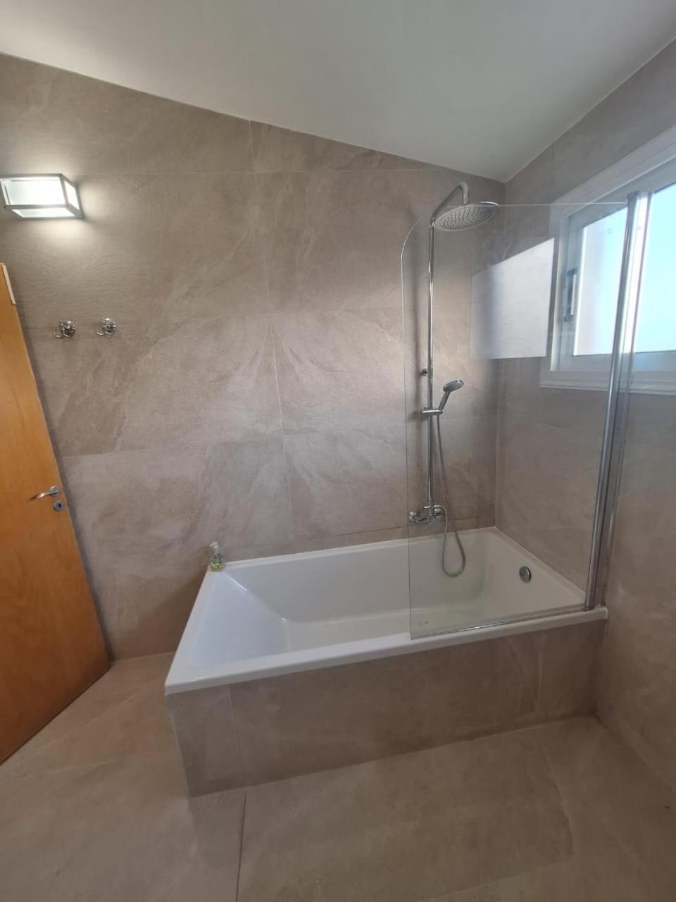 Villa Suncity Boutique Beachfront Ayia Napa Bagian luar foto