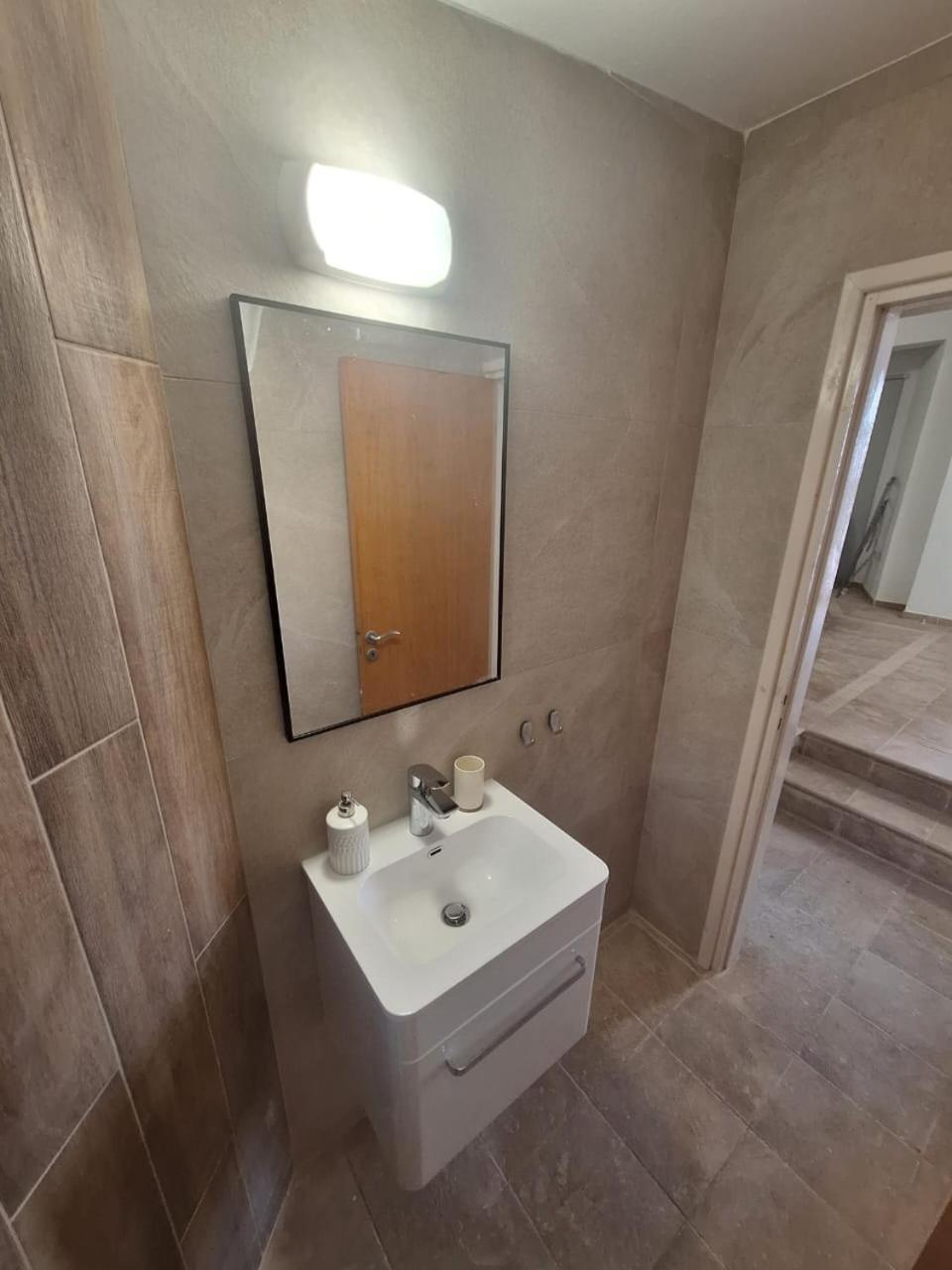 Villa Suncity Boutique Beachfront Ayia Napa Bagian luar foto